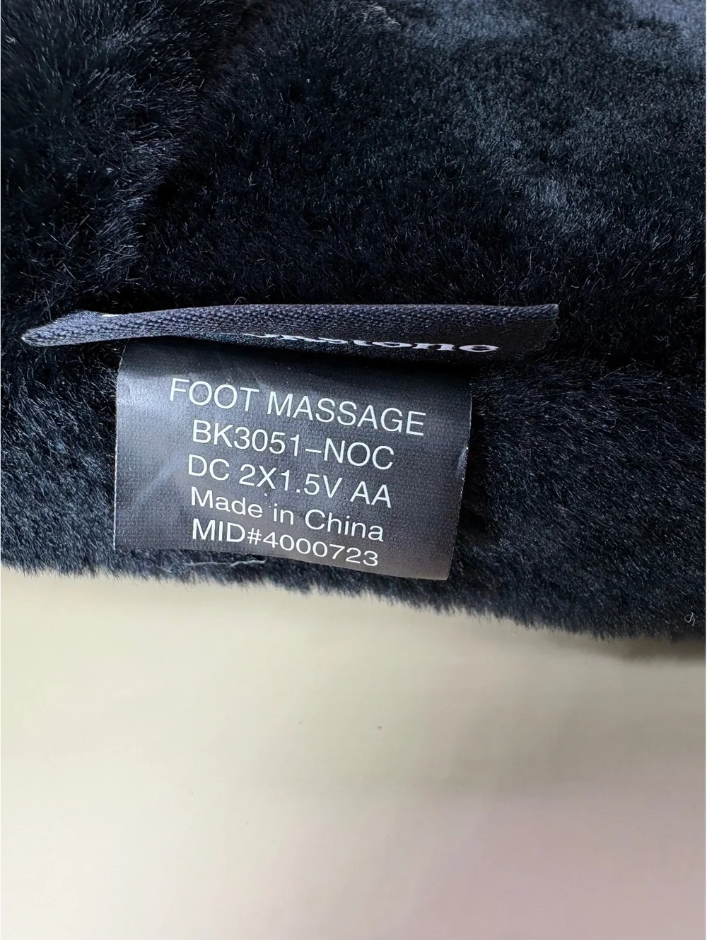 Brookstone Foot Massager Black Plush Heated Foot Warmer Cushion Battery Powered